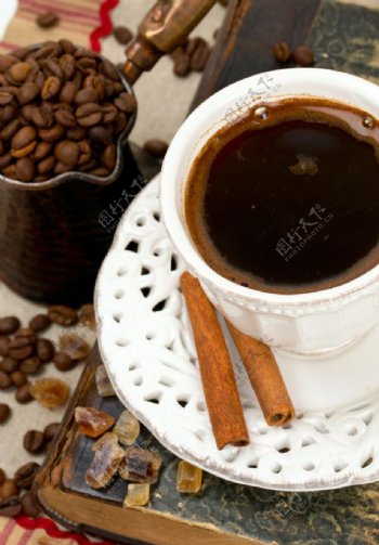 咖啡豆黑咖啡图片