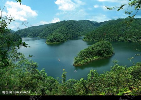 红龙湖春景图片