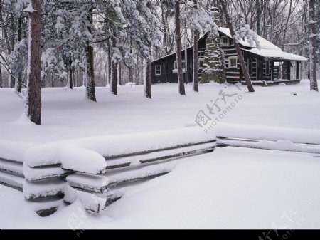 雪地之家图片