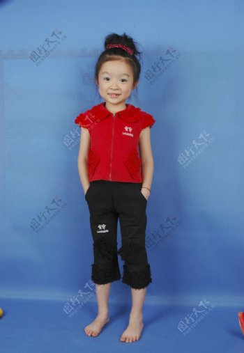 最美丽天真的小姑娘人物图库摄影300DPIJPG儿童幼儿小孩最美丽的小姑娘图片