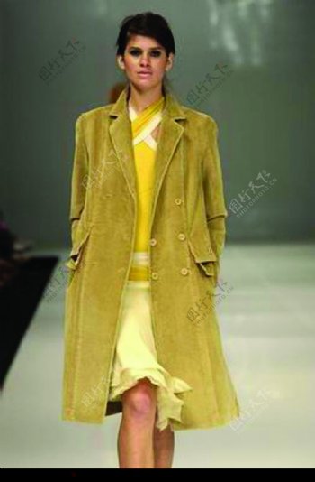 里约热内卢2004女装秋冬新品发布会0078