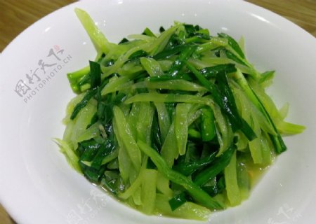 韭菜炒莴笋丝
