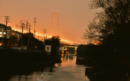 深秋的夜与长江四桥