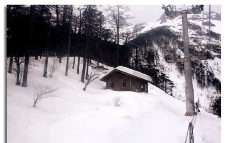 雪山木屋