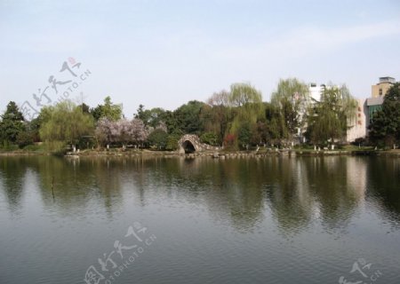 龙井湖