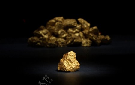 金色矿石石块