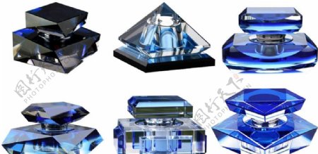 蓝色透明材质香水瓶通透明亮水晶