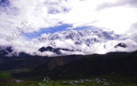 雅鲁藏布大峡谷