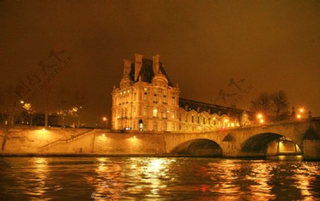 巴黎赛纳河夜景