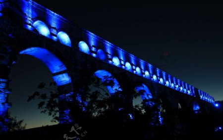 加尔桥夜景