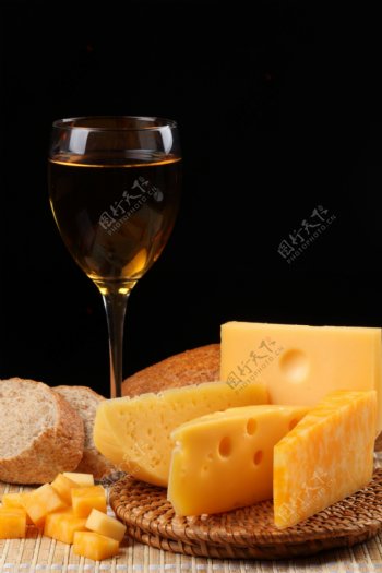 奶酪与美酒图片