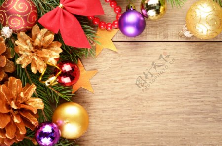 圣诞装饰边框与木板图片
