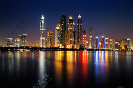 迪拜高楼夜景