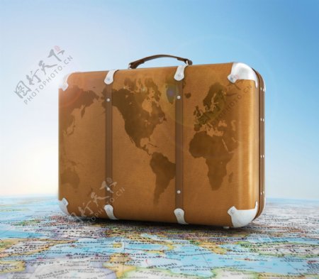 行李箱与世界地图图片