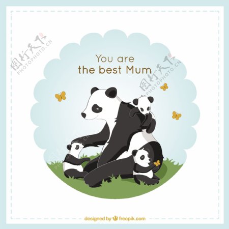 可爱的熊猫妈妈玩她的小狗卡片