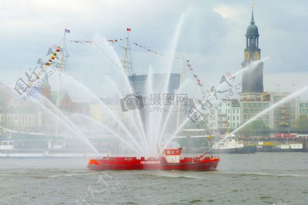 自动化海上消防船