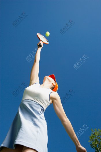 网球运动女性图片