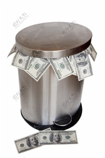 一垃圾筒的美元图片