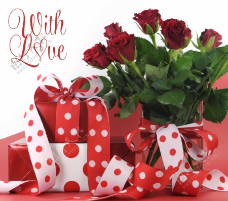 礼物盒与玫瑰花