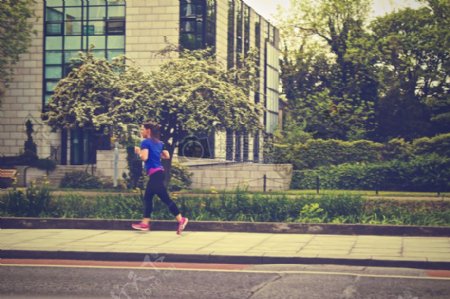 女人慢跑慢跑运动健身运动运行亚军跑步锻炼