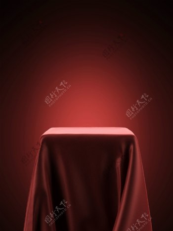 红色丝绸台布图片