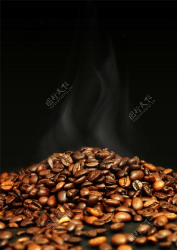 冒热气的咖啡豆图片图片