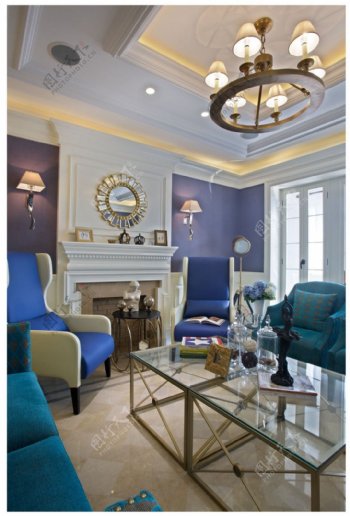 美式蓝色客厅设计图
