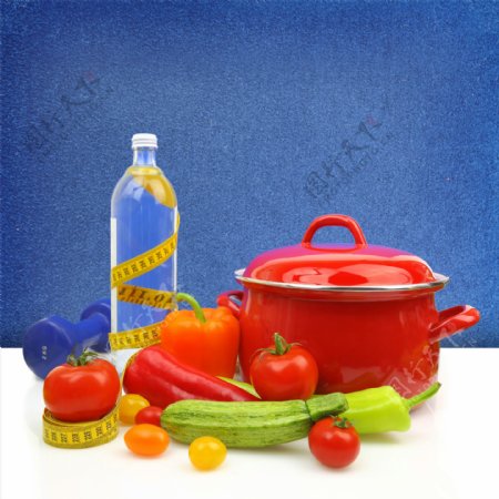 蔬菜和锅图片