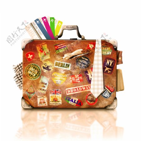 行李箱与飞机票图片