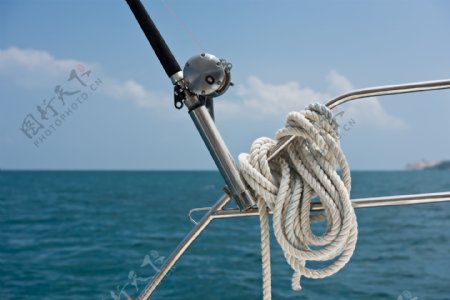 鱼竿上的绳子图片