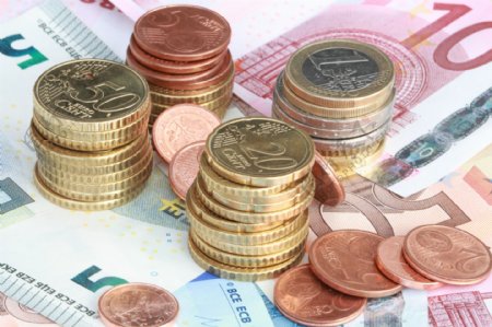 欧元纸币与硬币图片