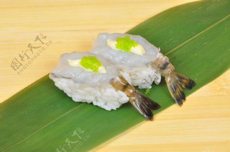 虎虾寿司图片