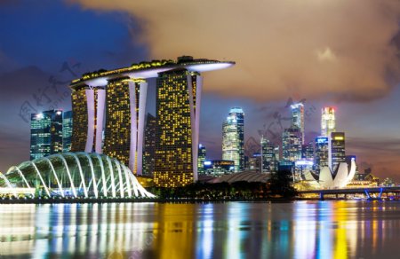美丽的新加坡城市夜景图片