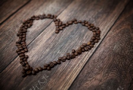 情人节心形咖啡豆图片