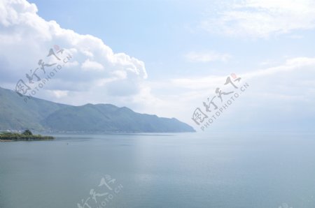 云南大理双廊洱海景色图片