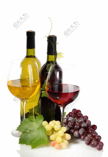 葡萄酒与新鲜葡萄