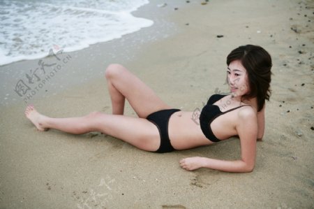 性感沙滩美女图片
