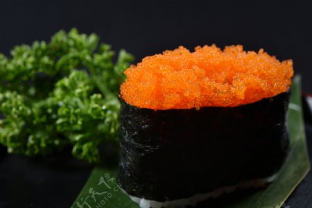 鱼子酱寿司料理图片