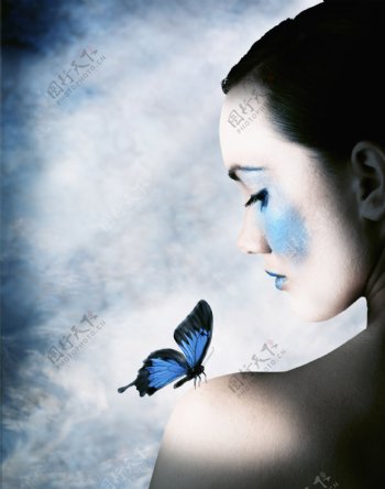 蝴蝶与美女梦幻图片