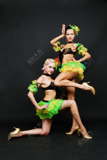 性感舞蹈演员图片