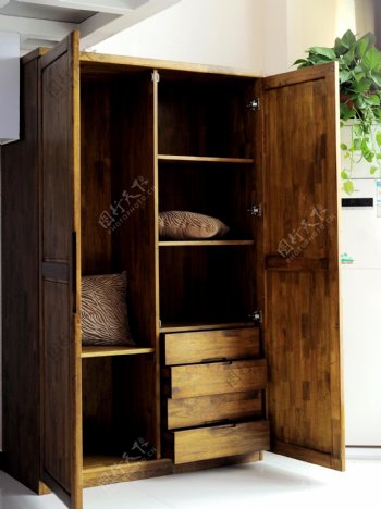 木质柜子