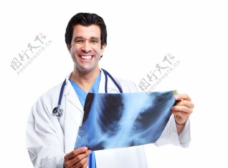 拿着CT片子的外国医生图片