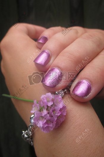 紫色的手链