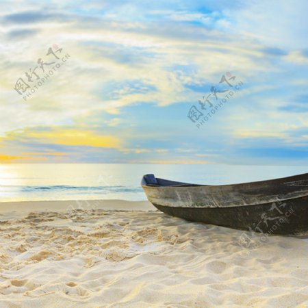 夏日女装沙滩船背景