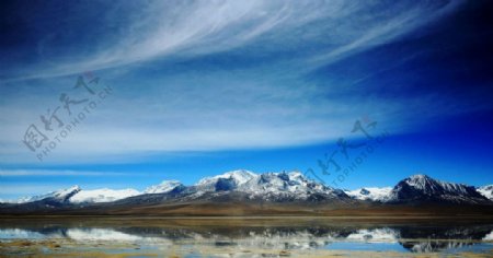 西藏卓木拉日峰摄影