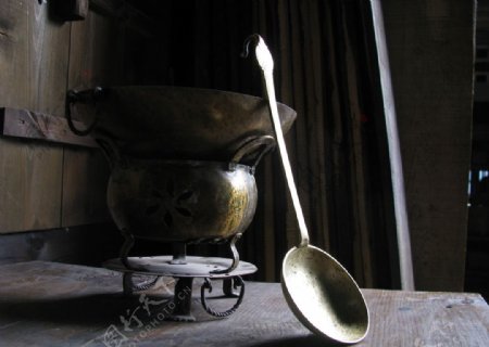 铜炉铜勺