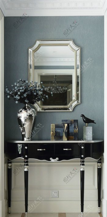 现代简约欧式时尚卧室梳妆镜子装修效果图