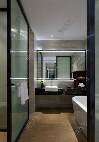 现代时尚浴室木地板室内装修效果图