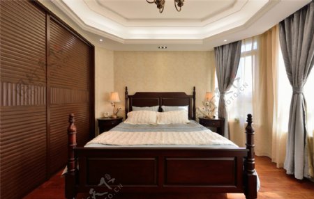 中式复古卧室银色窗帘室内装修效果图