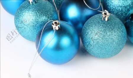 蓝色圣诞球高清背景